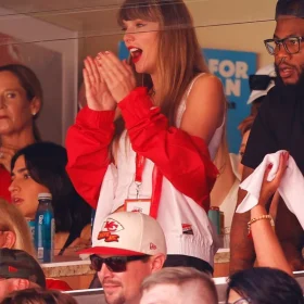 Kansas City Chiefs Bears Game 2023 Taylor Swift Jacket