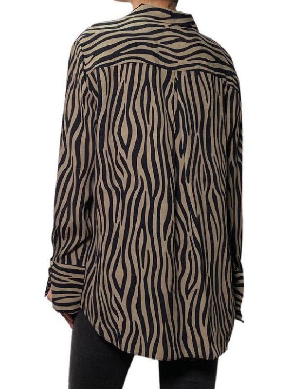TV-Series Ted Lasso S02 Visitor Black & Grey Printed Zebra Blouse TV-Series Ted Lasso S02 Visitor Black & Grey Printed Zebra Blouse